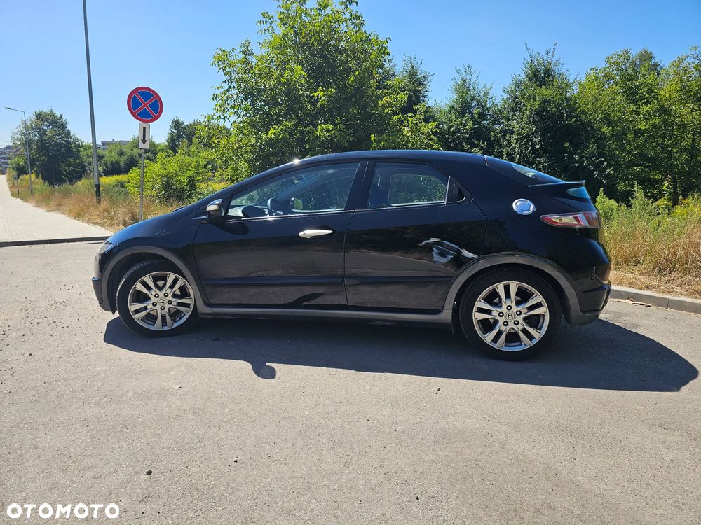 Honda Civic 1.8 Sport - 12