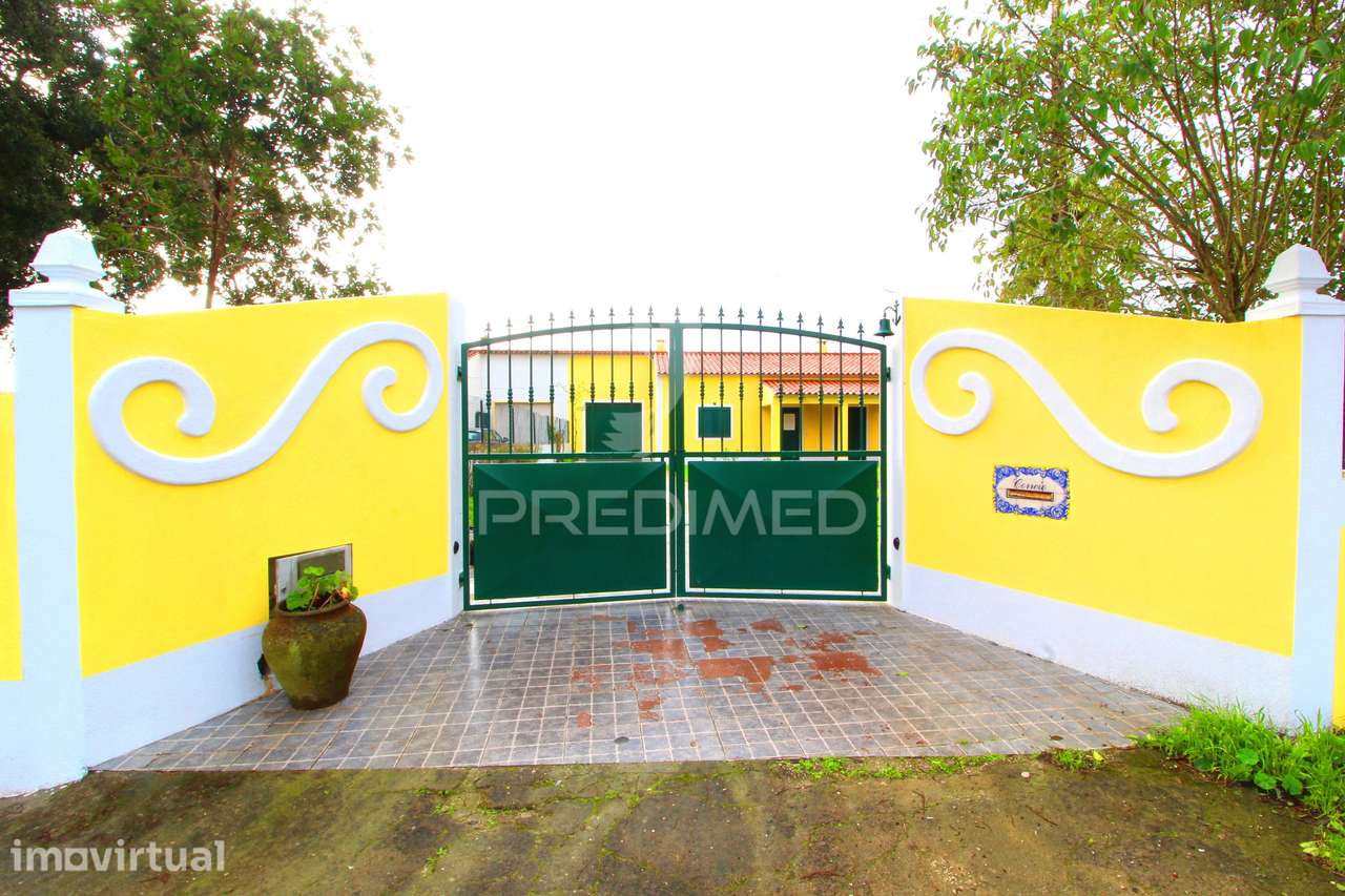 Moradia T3 com Piscina - Grande imagem: 2/32
