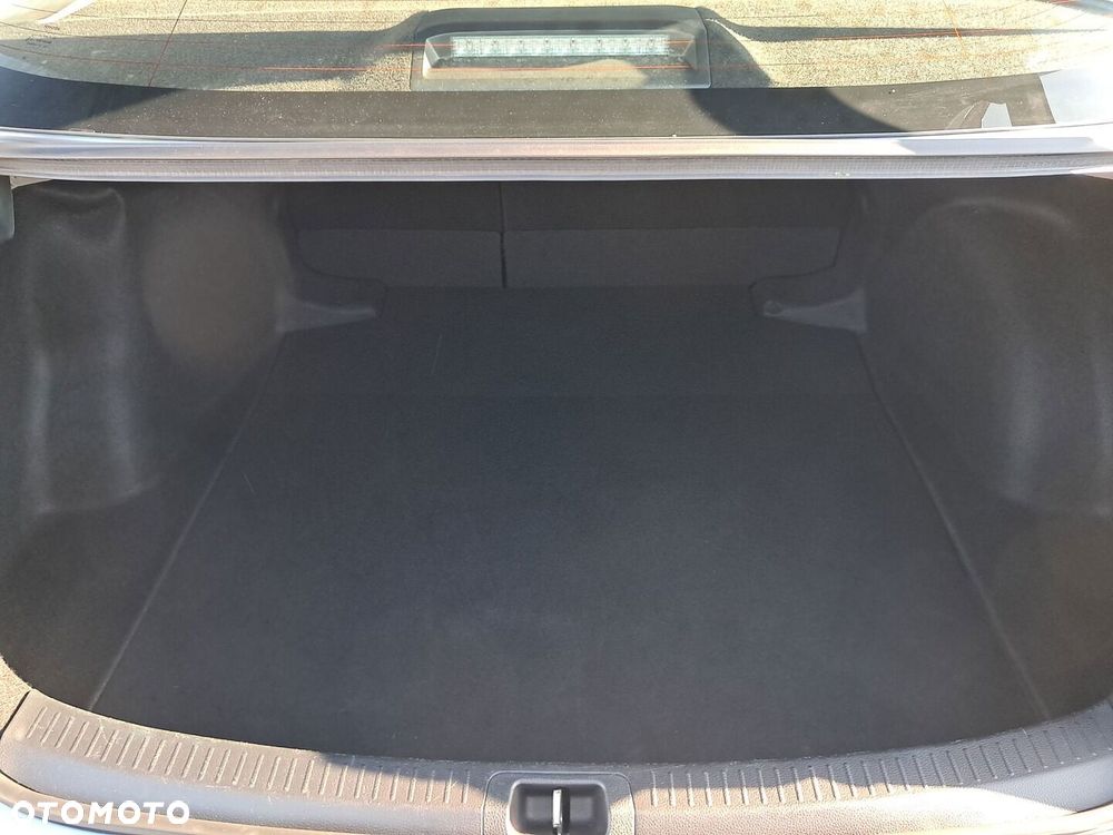 Toyota Corolla 1.8 Hybrid Comfort - 11