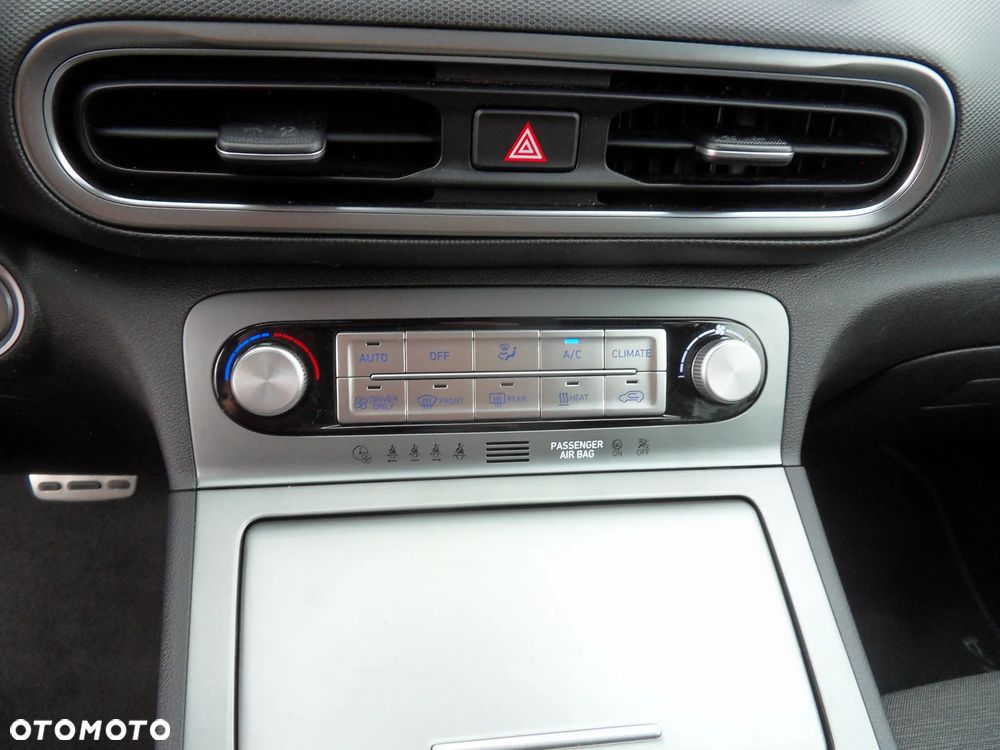 Hyundai Kona 39kWh Premium - 17