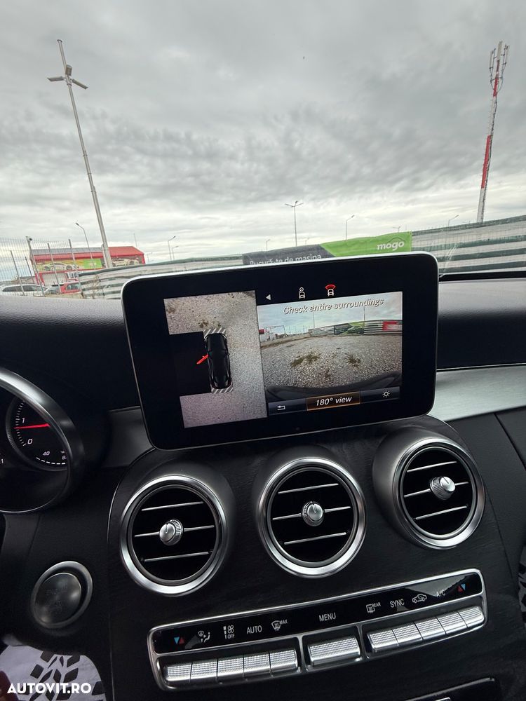 Mercedes-Benz C 220 d Coupe 4Matic 9G-TRONIC AMG Line - 9