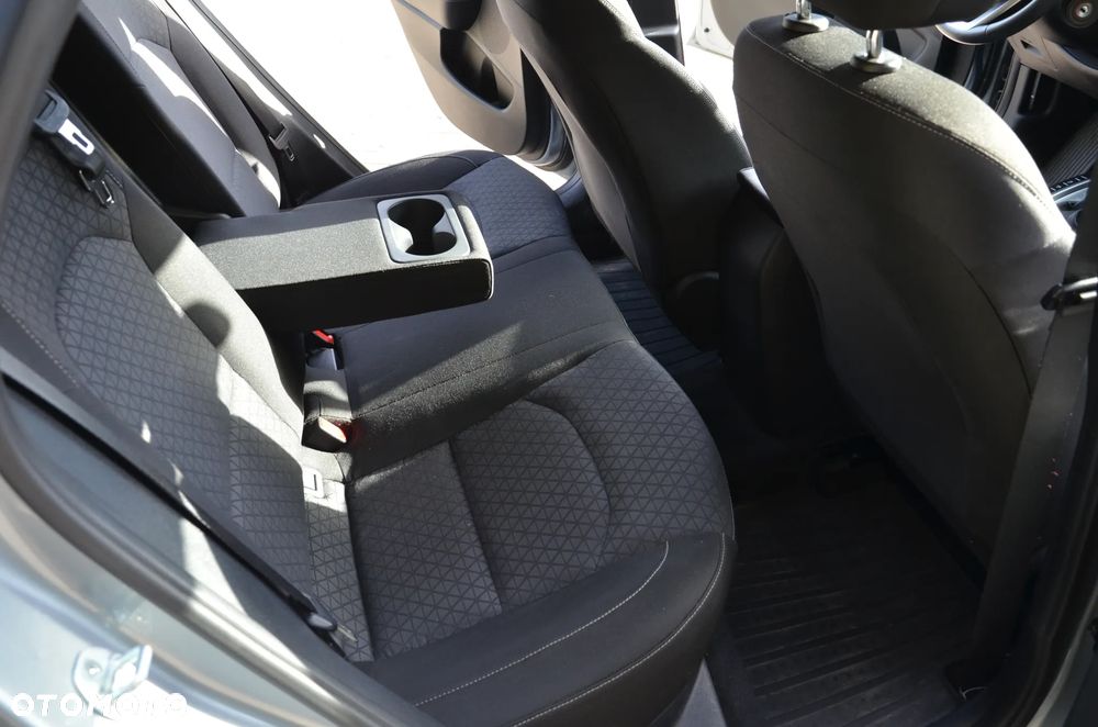 Kia XCeed - 24