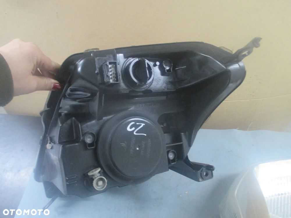 lampa prawa Citroen C2 AL Europa - 2