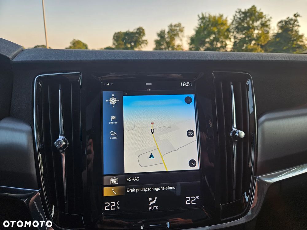 Volvo V90 D3 Geartronic Momentum Pro - 24