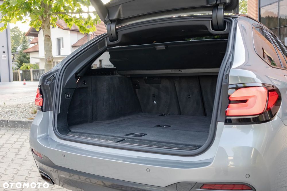 BMW Seria 5 520d xDrive M Sport Edition - 30