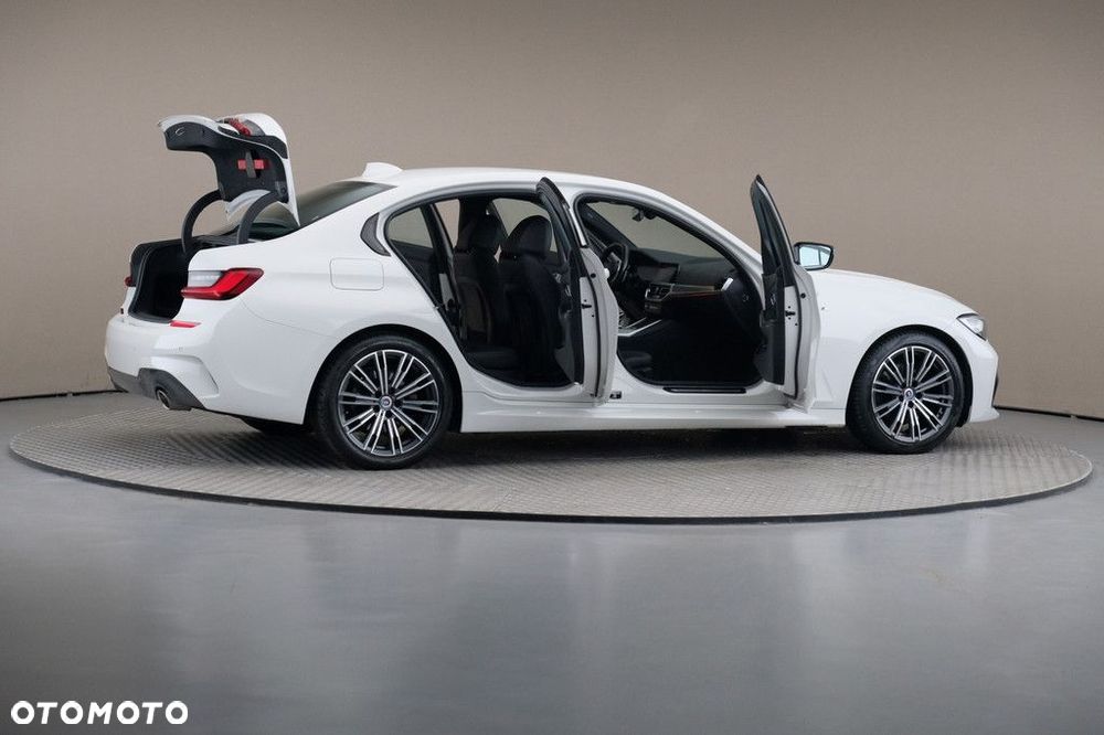 BMW Seria 3 2022