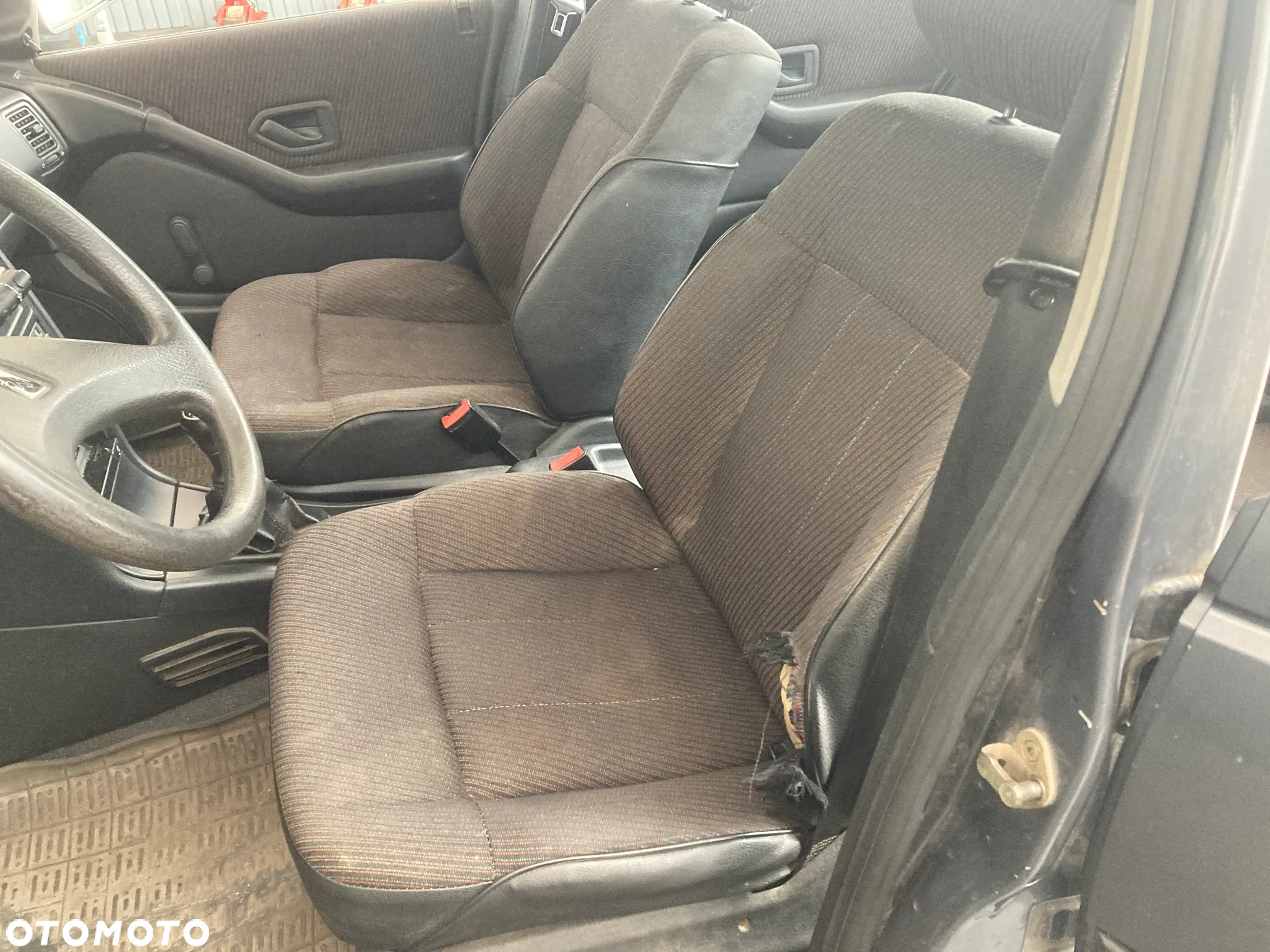 Peugeot 405 1.6 SR - 8