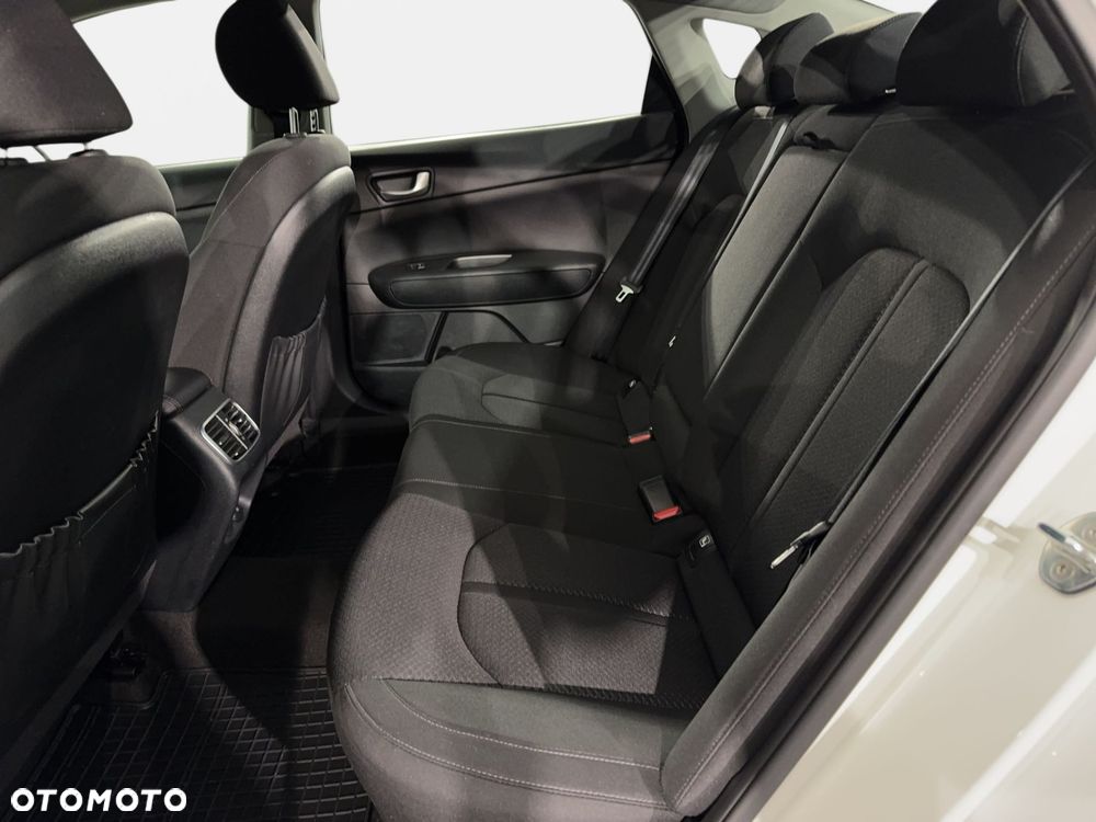 Kia Optima - 14
