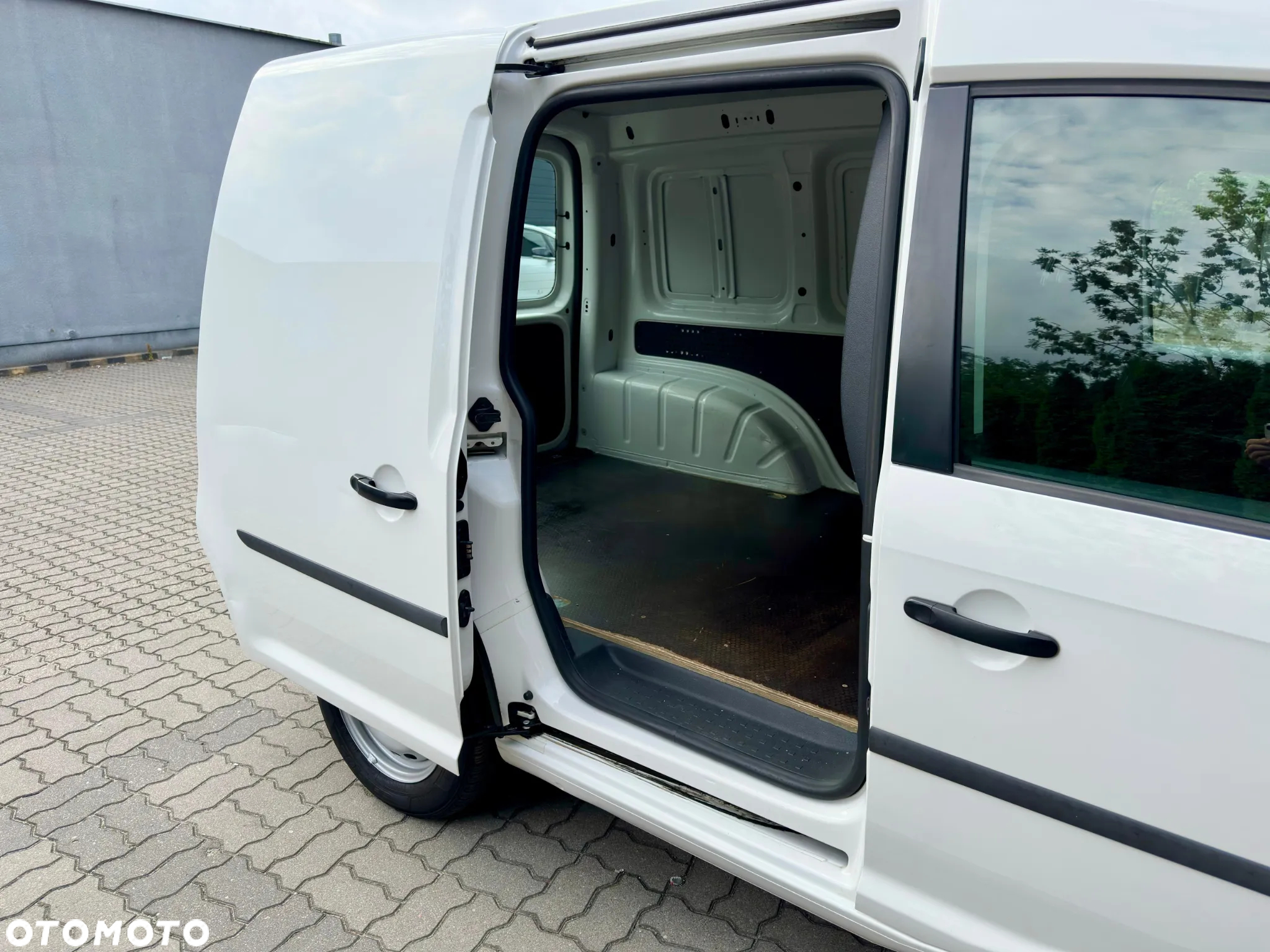 Volkswagen Caddy 1.6 TDI - 9
