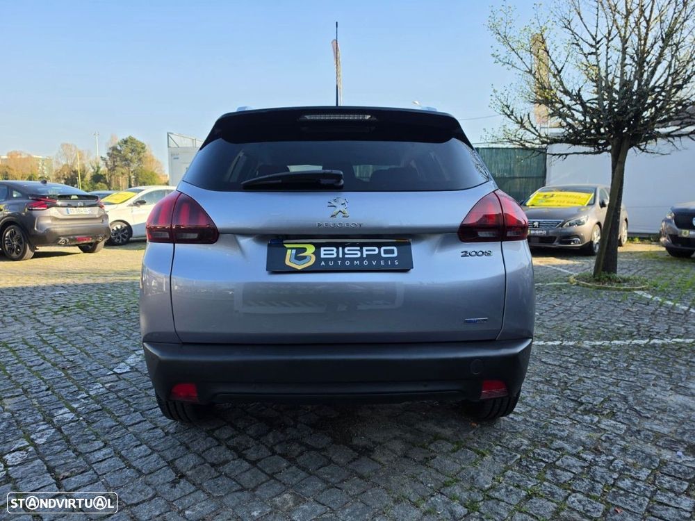 Peugeot 2008 1.2 PureTech Style - 8