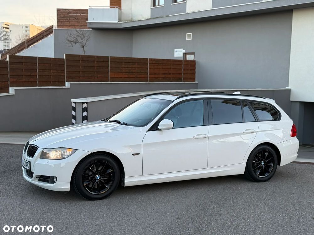 BMW Seria 3 320d Efficient Dynamics Sport Line - 13