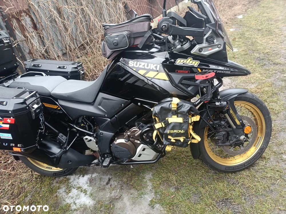 Suzuki V-STROM - 4