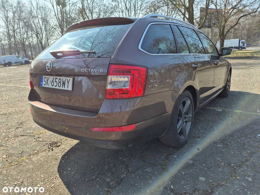 Skoda Octavia 2.0 TDI DSG L&K - 3