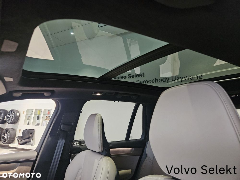 Volvo XC 90 - 31