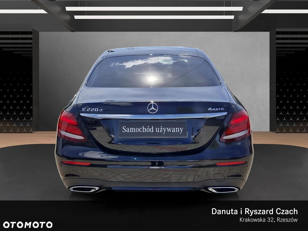 Mercedes-Benz Klasa E 220 d 4-Matic 9G-TRONIC - 4