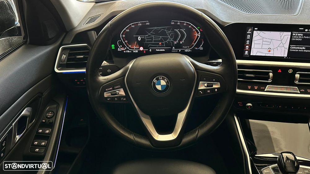 BMW 318 d Aut. Sport Line - 24