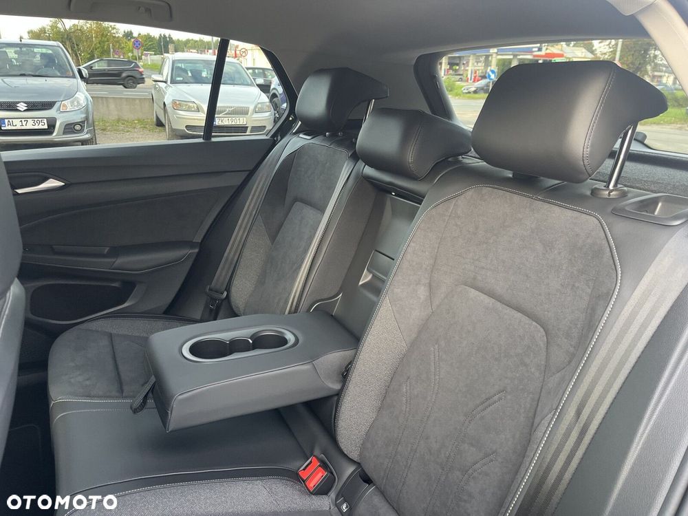 Volkswagen Golf 1.5 TSI Life Plus - 16
