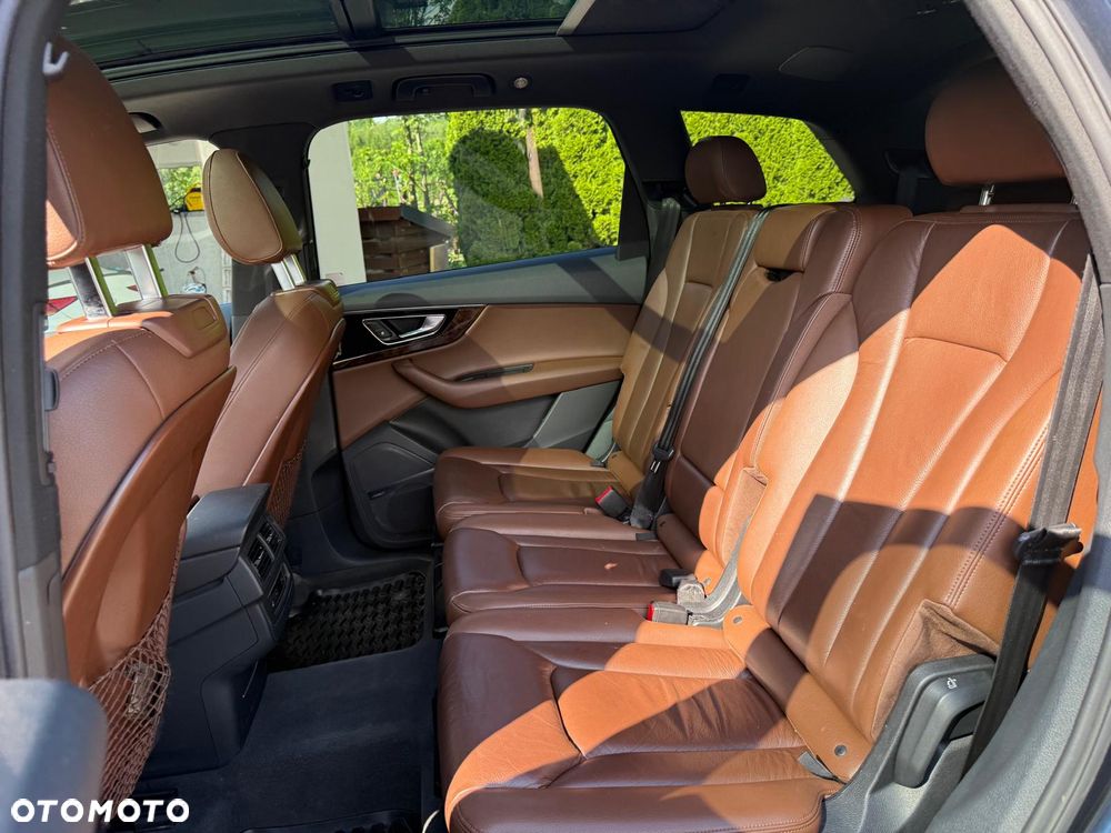 Audi Q7 - 9