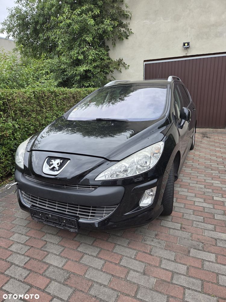 Peugeot 308 - 1