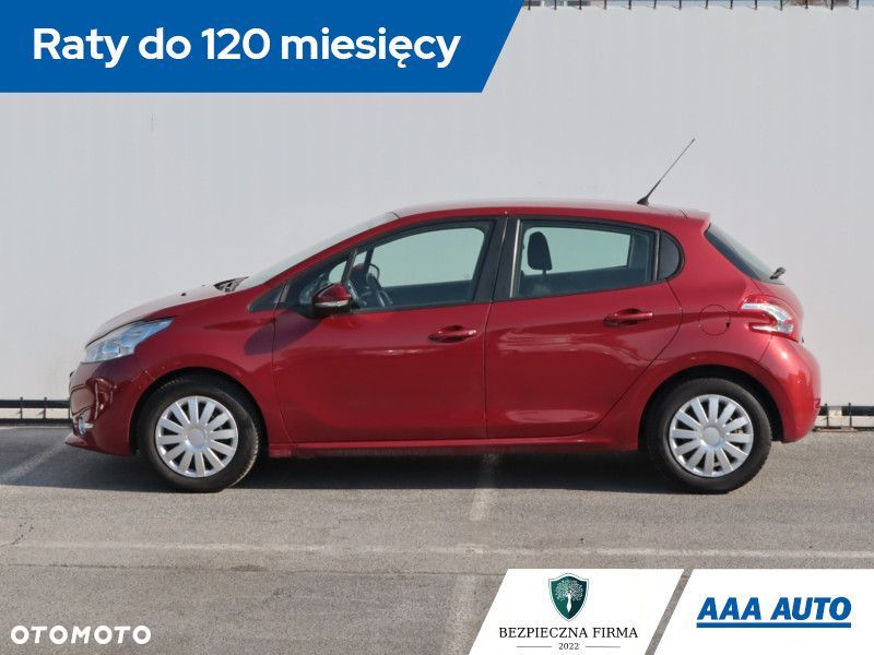 Peugeot 208 - 4