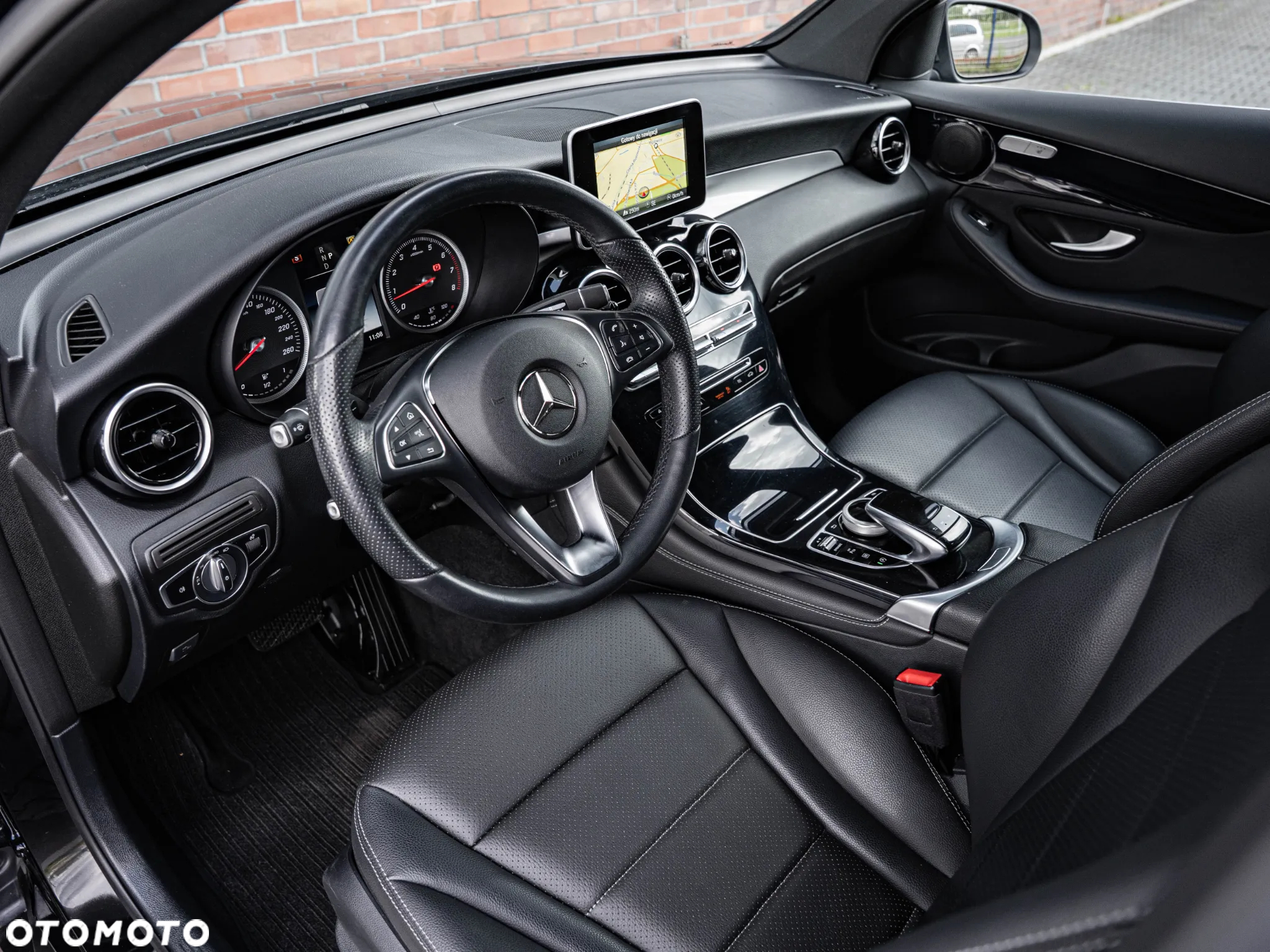 Mercedes-Benz GLC 300 Coupe 4Matic 9G-TRONIC Exclusive - 22