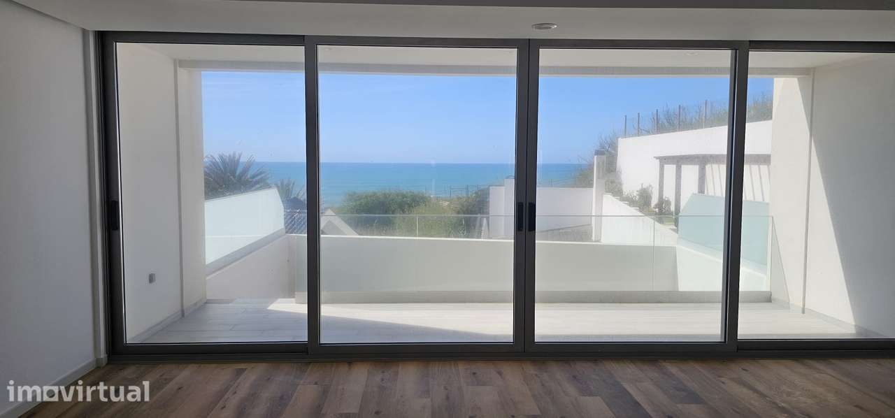**Moradia Geminada com Vista Mar e pátio na Costa de Prata** - Grande imagem: 2/7