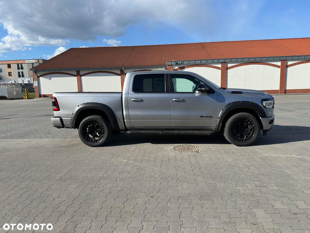 RAM 1500 5.7 Crew Cab Bighorn - 2