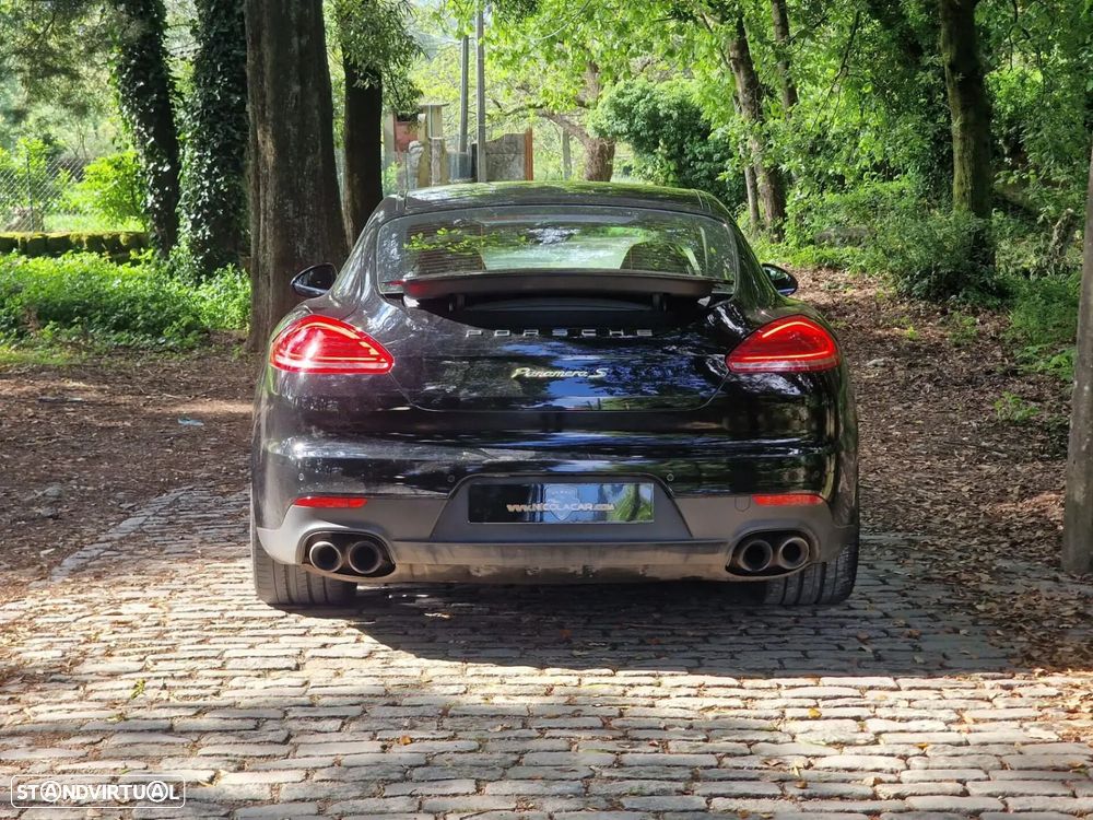 Porsche Panamera - 50