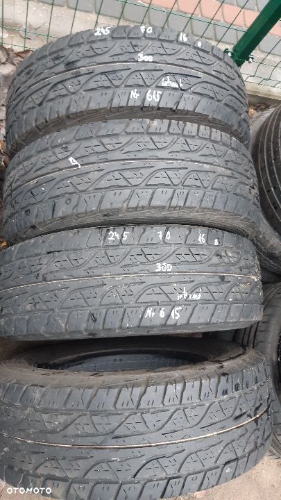 Dunlop 245/70/16 nr 615 - 1