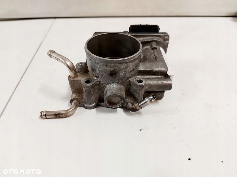 toyota avensis t25 2.0b vvti przepustnica 22030-28050 - 6
