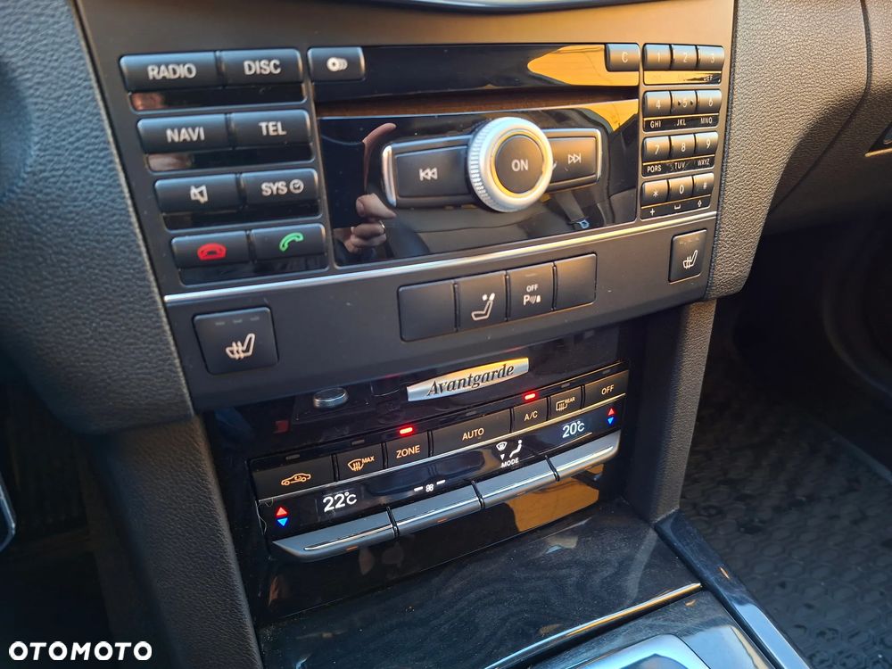 Mercedes-Benz Klasa E - 21