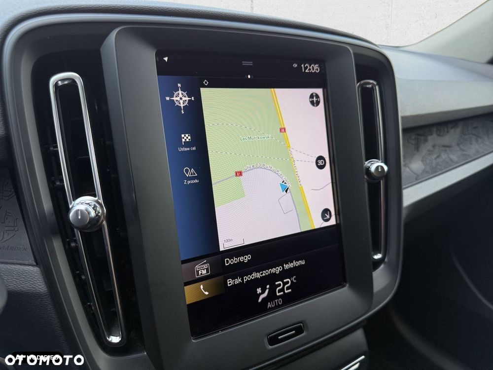 Volvo XC 40 - 25