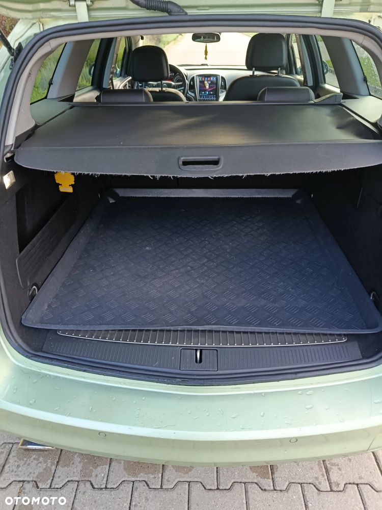Opel Astra 1.4 T Cosmo - 34