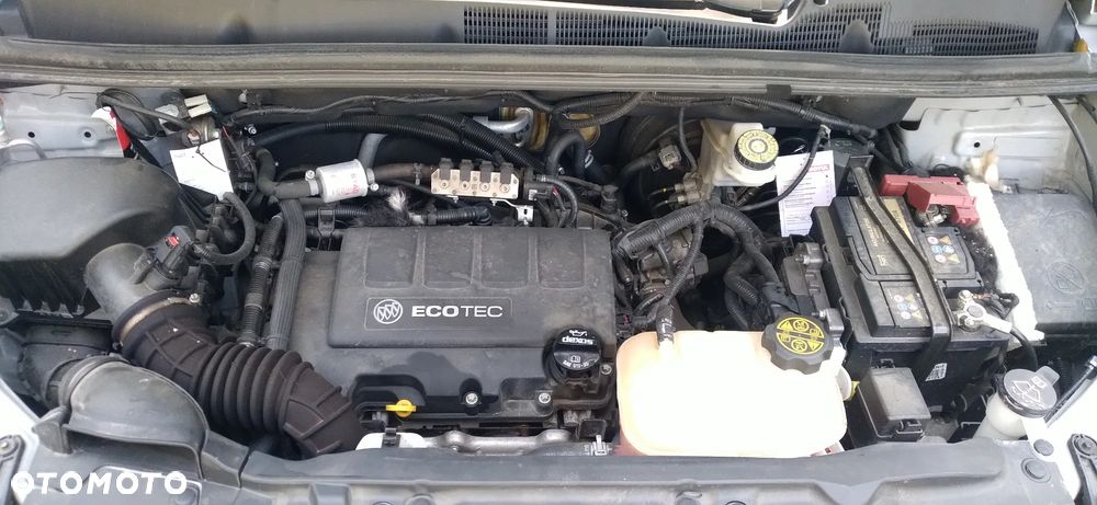 Buick Encore - 12