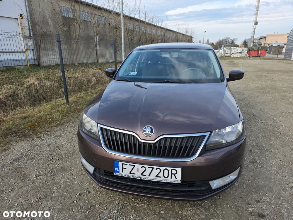 Skoda RAPID 1.2 TSI Ambition - 11