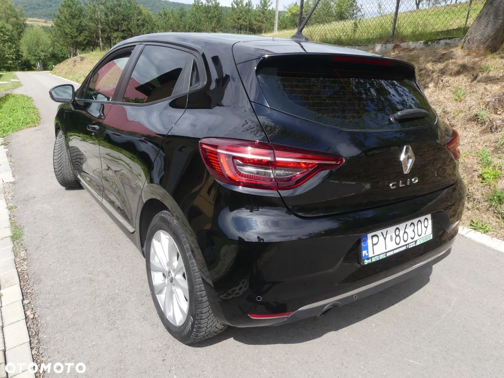 Renault Clio - 11