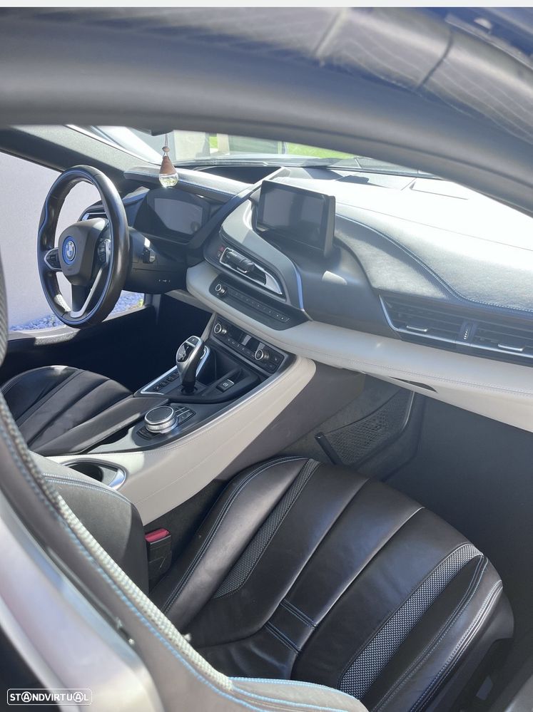 BMW i8 - 10