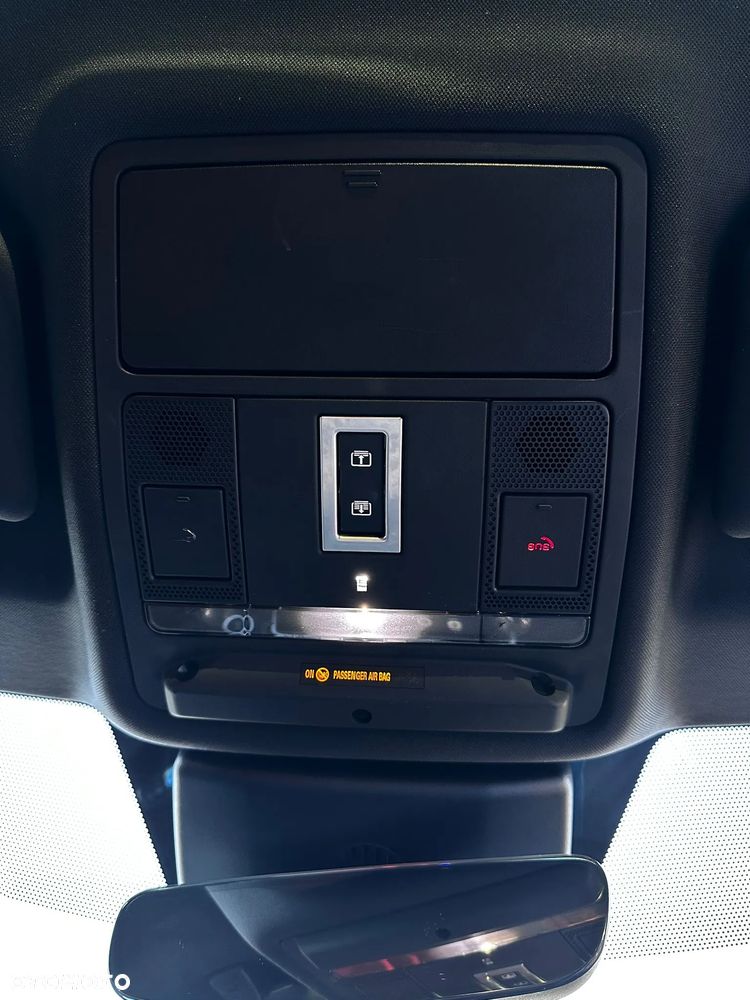 Land Rover Range Rover Evoque P250 R-Dynamic - 28