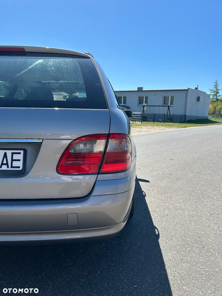 Mercedes-Benz Klasa E 220 CDI Automatik Classic - 21