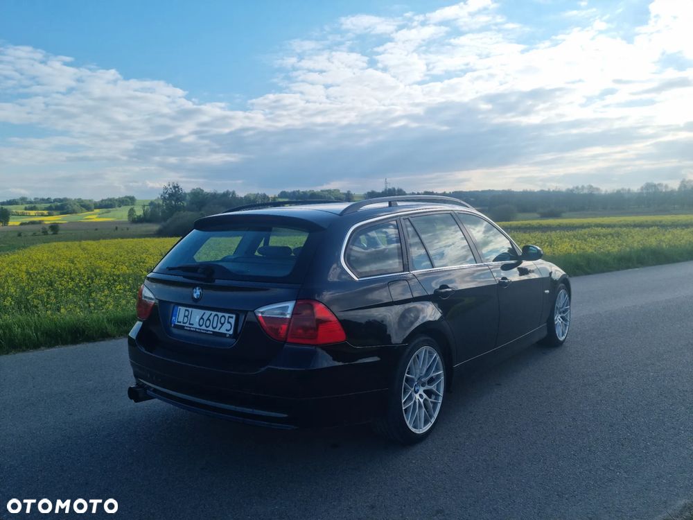 BMW Seria 3 325xi - 3