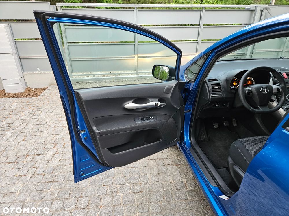 Toyota Auris 1.6 Sol - 17