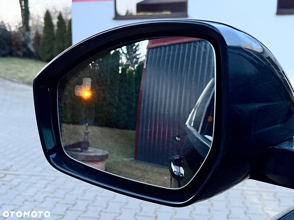 Land Rover Discovery Sport ver-2-0-p200-mhev-hse - 35