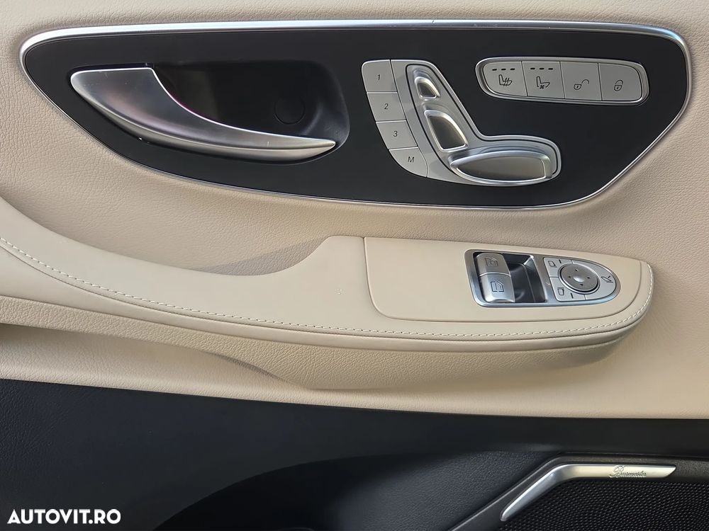 Mercedes-Benz V 300 d Extralang 4Matic 9G-TRONIC Exclusive - 12