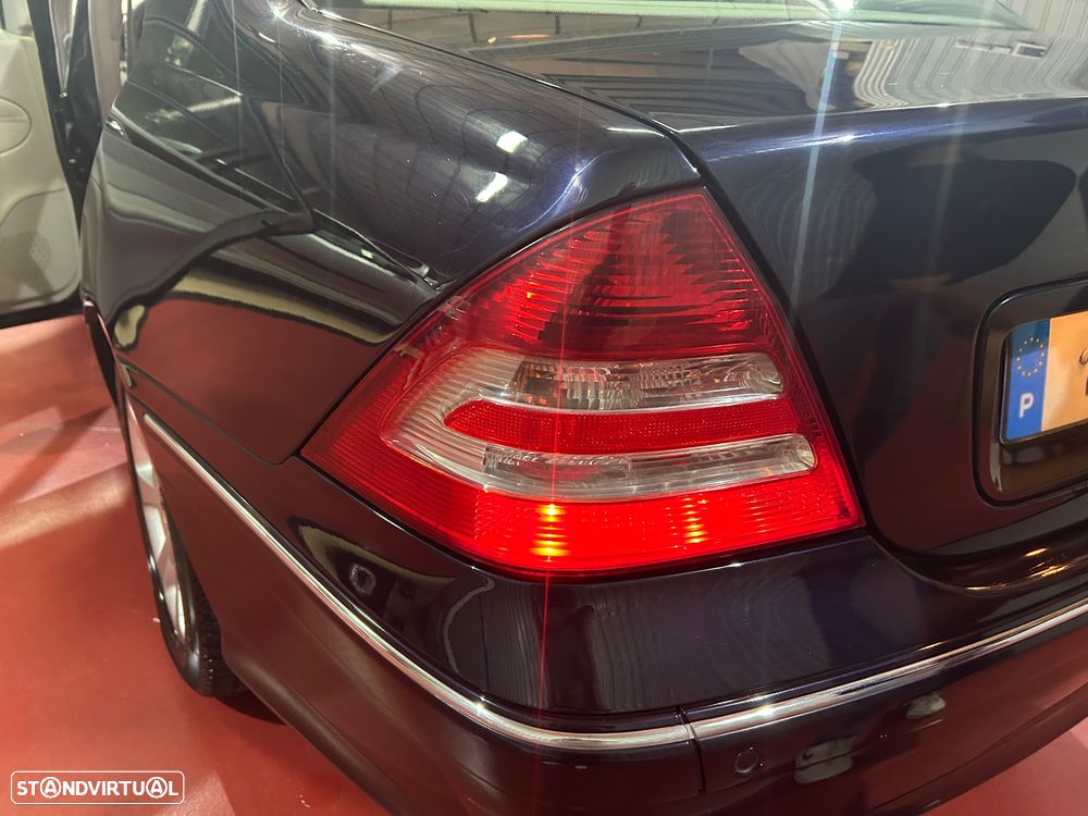 Mercedes-Benz C 180 K Elegance Aut. - 23