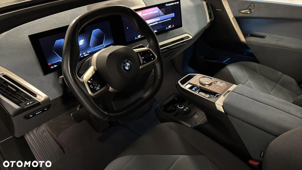 BMW iX xDrive40 76.6kWh - 7