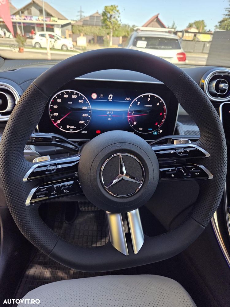 Mercedes-Benz GLC - 14