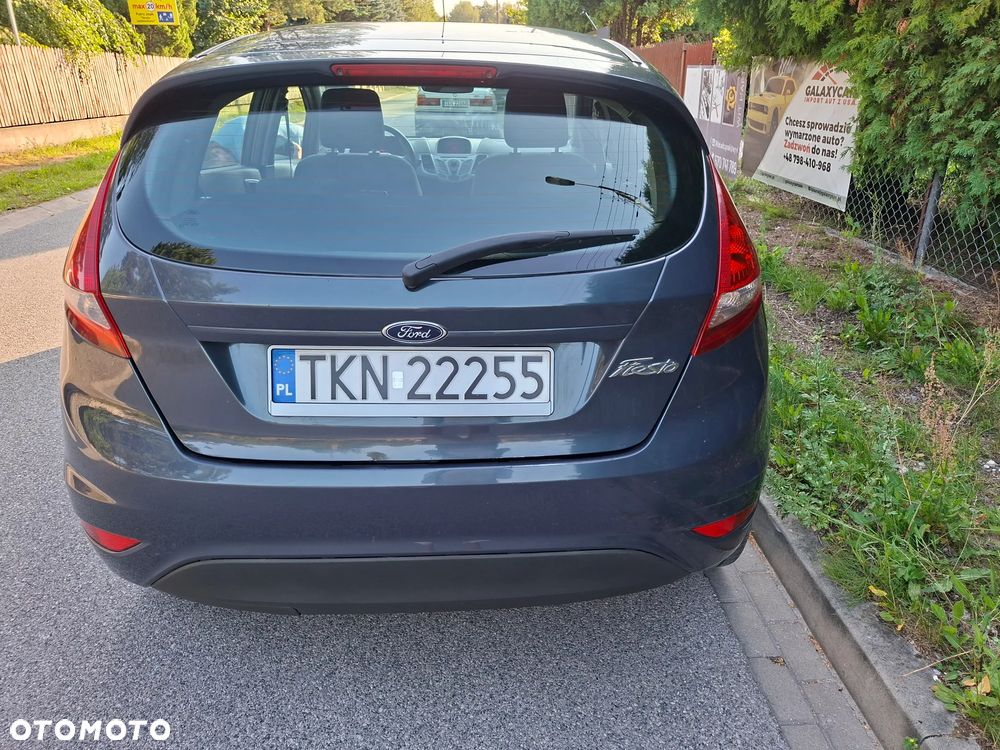 Ford Fiesta 1.4 Trend - 13