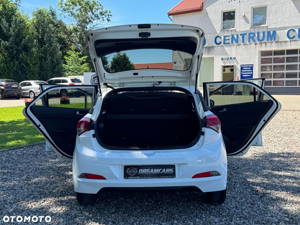 Hyundai i20 1.2 Passion - 36