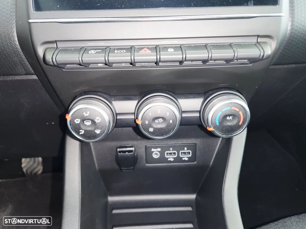 Renault Clio - 30