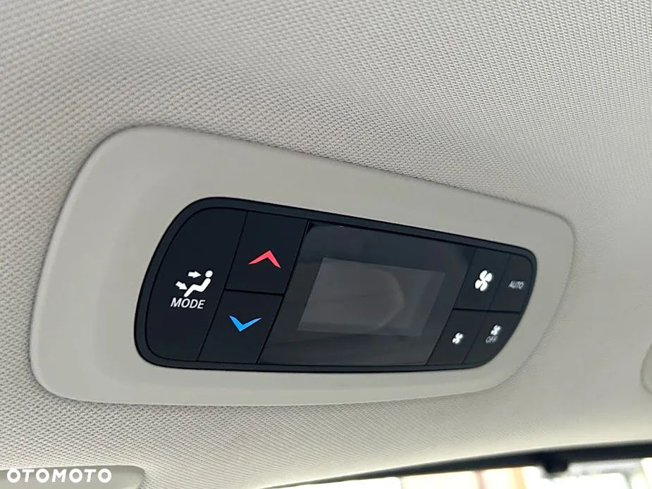 Chrysler Pacifica - 15